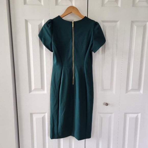 Calvin Klein Forest Green Short Sleeve Shift Dress NWOT - Picture 2 of 8